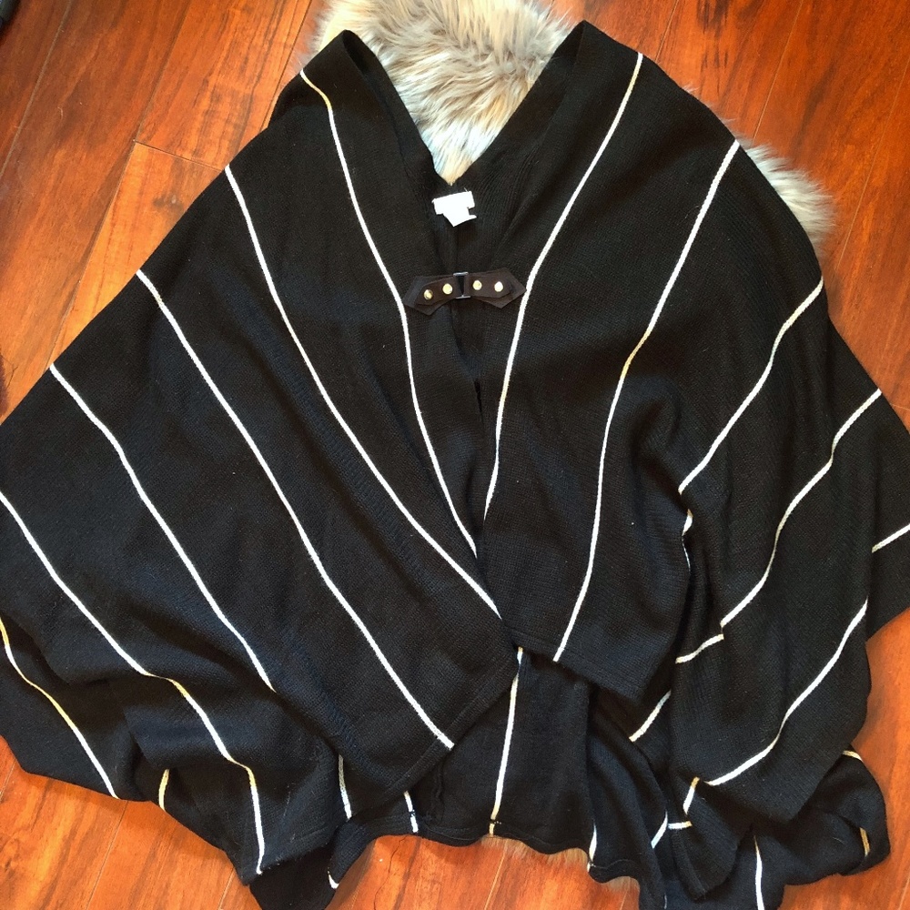 NWOT Avenue Striped Poncho